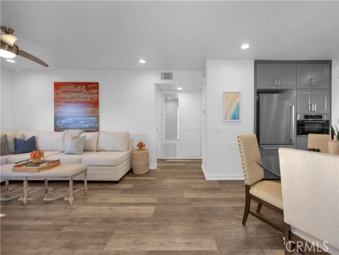 4681 Larwin , Cypress, CA