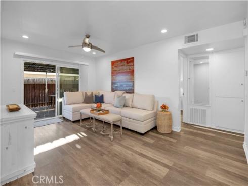 4681 Larwin , Cypress, CA