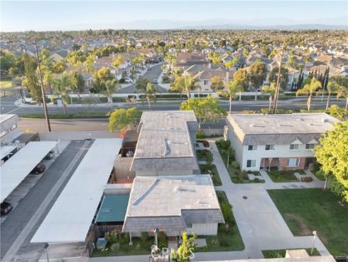 4681 Larwin , Cypress, CA