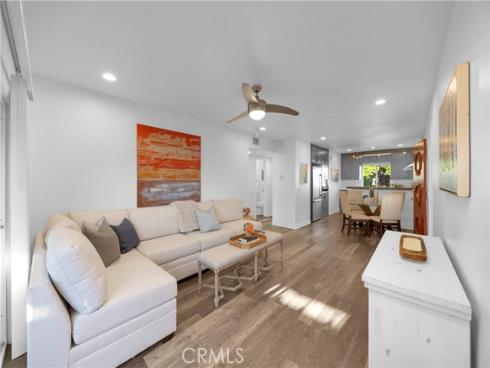 4681 Larwin , Cypress, CA