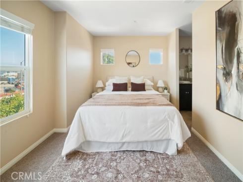 6168 Lincoln , Cypress, CA