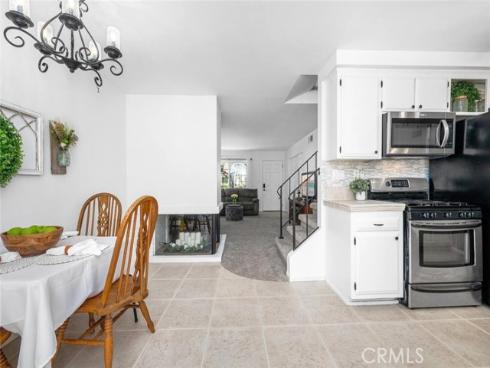 6909 Andrew Way , Cypress, CA