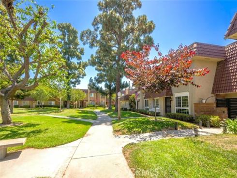 6909 Andrew Way , Cypress, CA