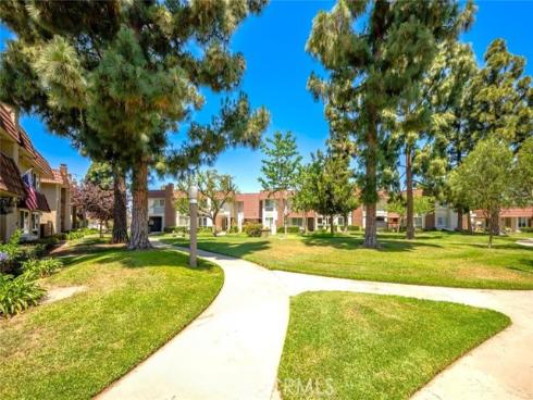 6909 Andrew Way , Cypress, CA