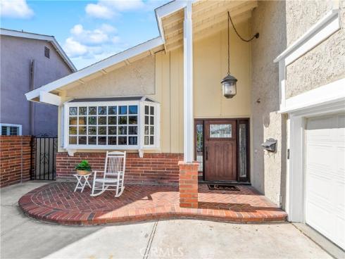 6402 Cantiles Avenue, Cypress, CA