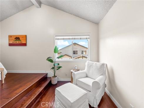 6402 Cantiles Avenue, Cypress, CA