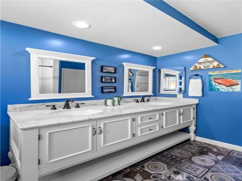 6402 Cantiles Avenue, Cypress, CA