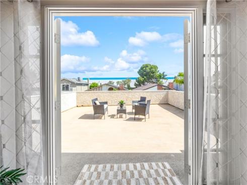 6402 Cantiles Avenue, Cypress, CA