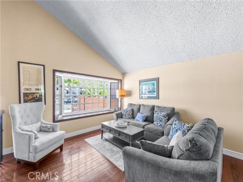6402 Cantiles Avenue, Cypress, CA