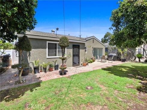 5332  Belle  , Cypress, CA