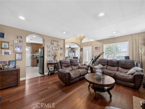 5621 Vonnie Ln , Cypress, CA