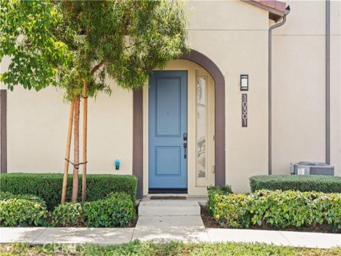10301 Triple Crown Lane, Cypress, CA