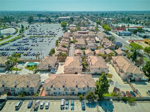 9008 Primavera Lane, Cypress, CA