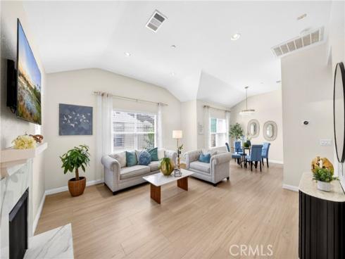 8692 Belmont A
