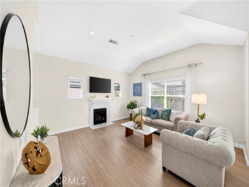 8692 Belmont A , Cypress, CA
