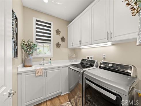 10832 Flora Park , Cypress, CA