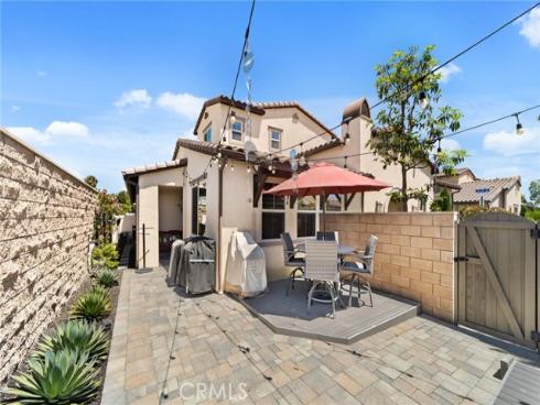 10832 Flora Park , Cypress, CA