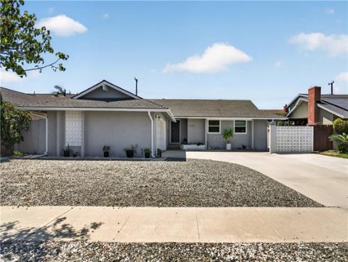 6692 Kiwi Cir , Cypress, CA