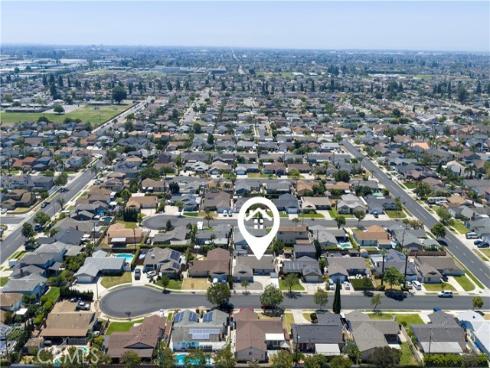 6692 Kiwi Cir , Cypress, CA