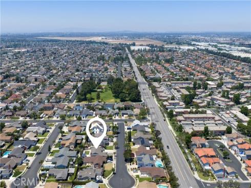 6692 Kiwi Cir , Cypress, CA