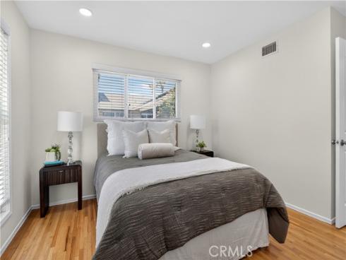 6692 Kiwi Cir , Cypress, CA