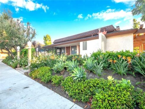 6638  Southampton   Drive, Cypress, CA