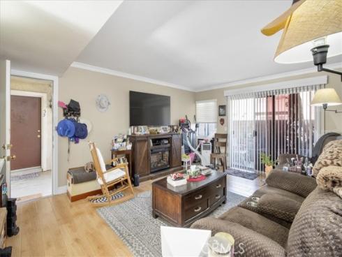 8561 La Salle 53 , Cypress, CA