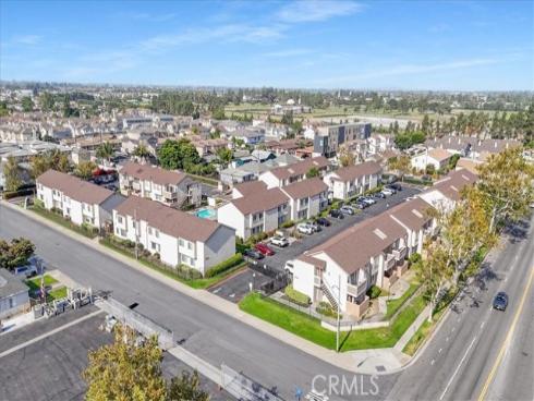 8561 La Salle 53 , Cypress, CA