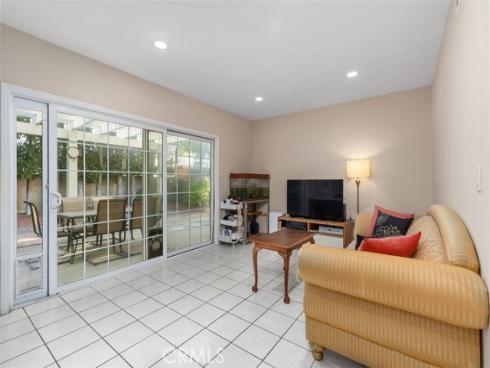 5023 Evergreen , Cypress, CA