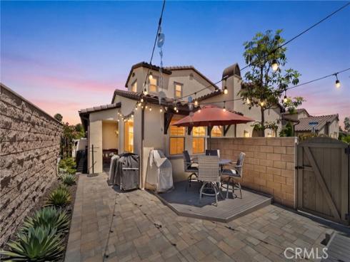 10832  Flora  , Cypress, CA