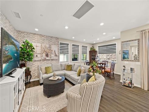 10832  Flora  , Cypress, CA