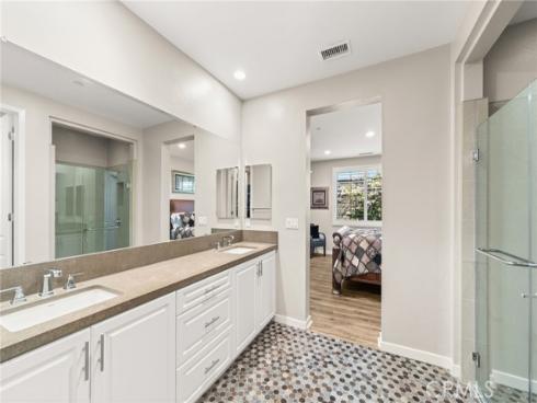 10832  Flora  , Cypress, CA