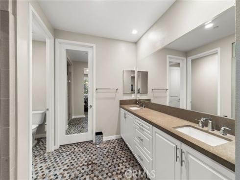 10832  Flora  , Cypress, CA
