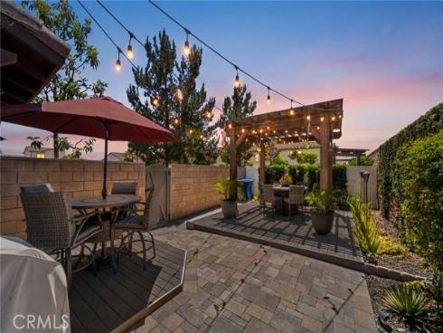 10832  Flora  , Cypress, CA