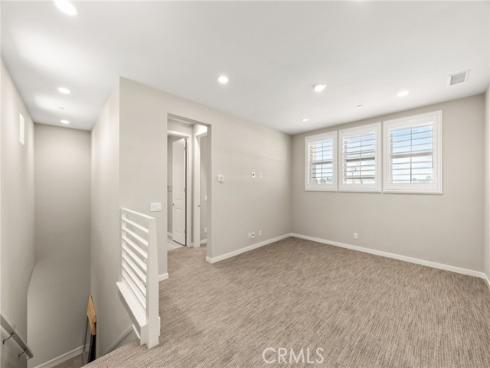 10832  Flora  , Cypress, CA