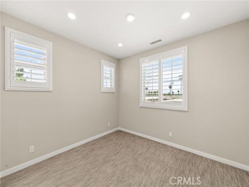10832  Flora  , Cypress, CA