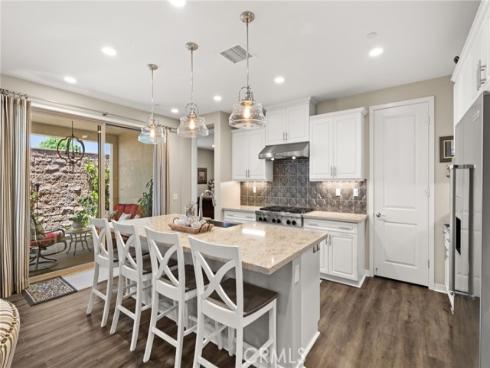 10832  Flora  , Cypress, CA