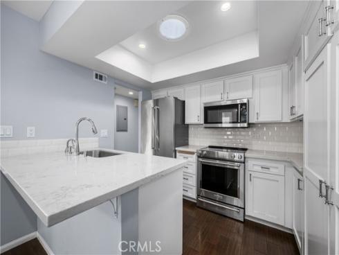 9658 Bloomfield Avenue, Cypress, CA