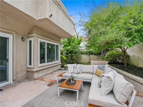 38  Saint John  , Dana Point, CA