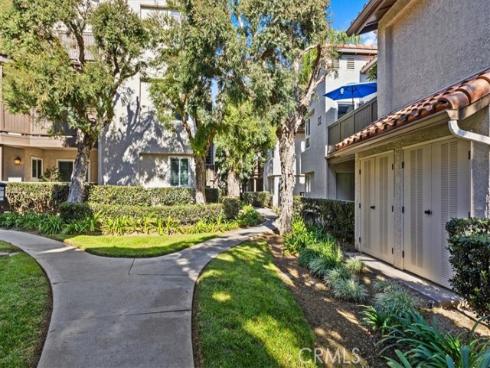 32  Corniche  B  Drive, Dana Point, CA