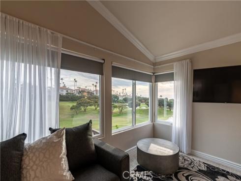 8  Reina  , Dana Point, CA