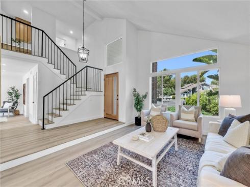 32935  Danaoak  , Dana Point, CA