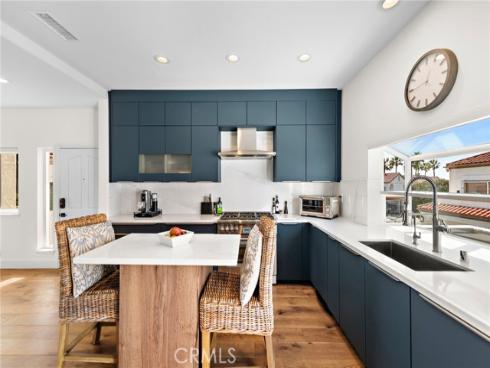 60 Tennis Villas Drive, Dana Point, CA