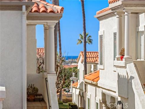 60 Tennis Villas Drive, Dana Point, CA