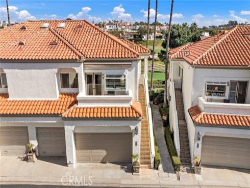 60 Tennis Villas Drive, Dana Point, CA