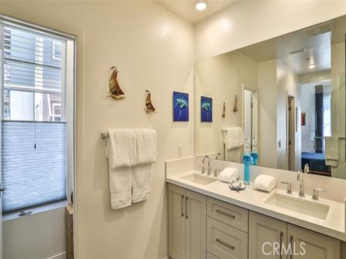 1207 Doheny Way , Dana Point, CA