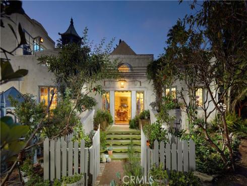 27002 Avenida Las Palmas