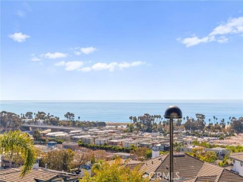 25382  Sea Bluffs  8107  Drive, Dana Point, CA