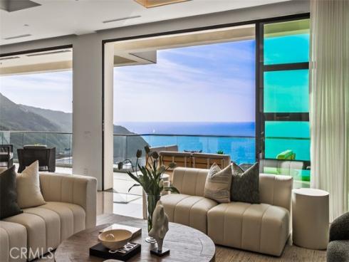 7  Pacific Wave  , Dana Point, CA