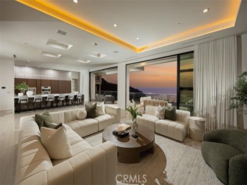 7  Pacific Wave  , Dana Point, CA